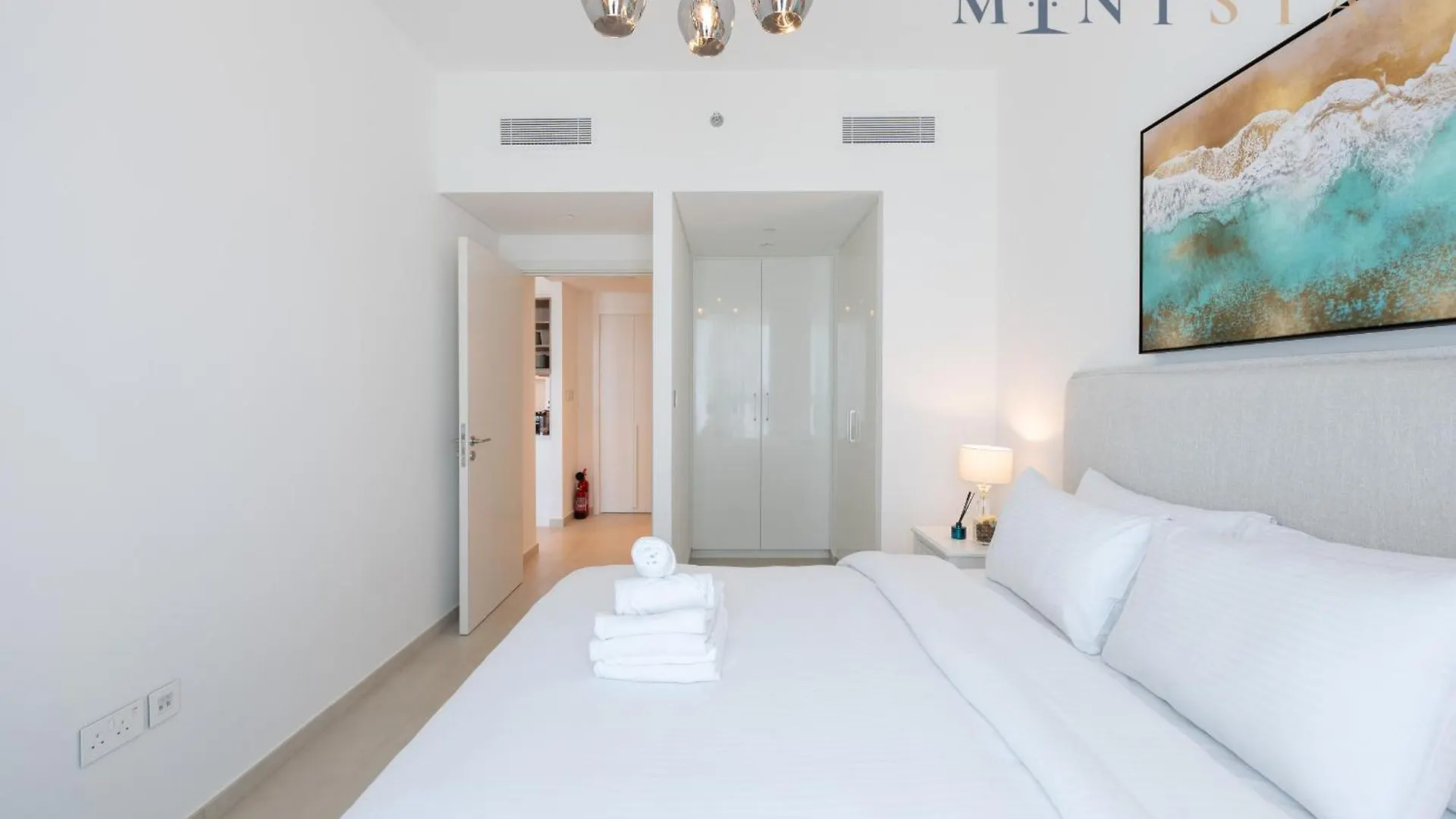 Apartment Downtown Views II City View, Downtown Dubai - Mint Stay