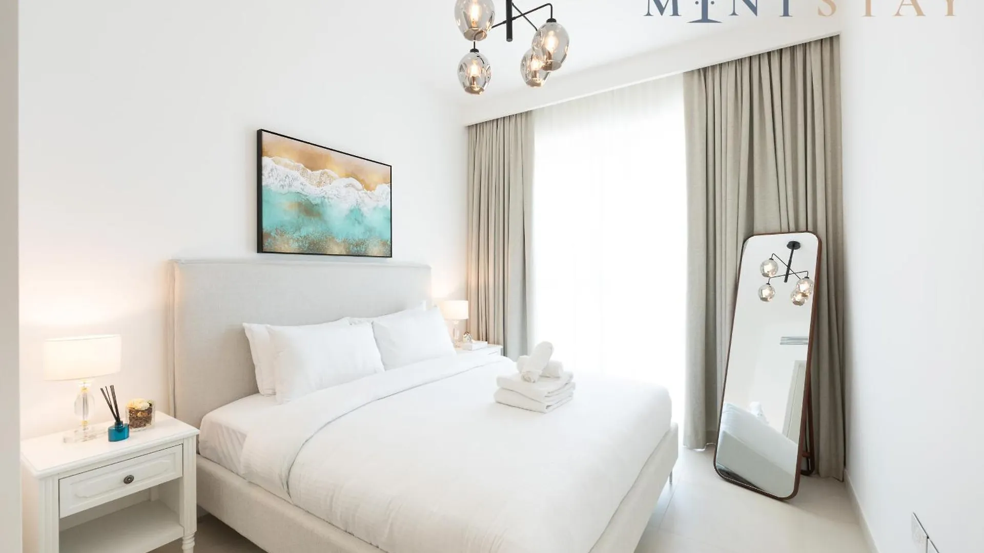 Apartment Downtown Views II City View, Downtown Dubai - Mint Stay