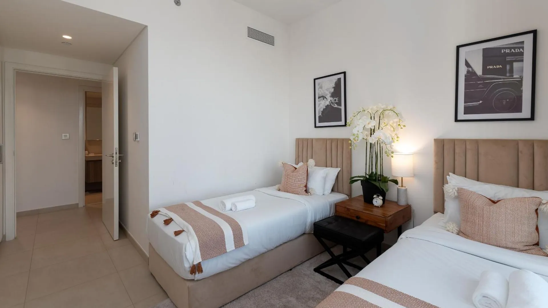 Downtown Views II City View, Downtown Dubai - Mint Stay
