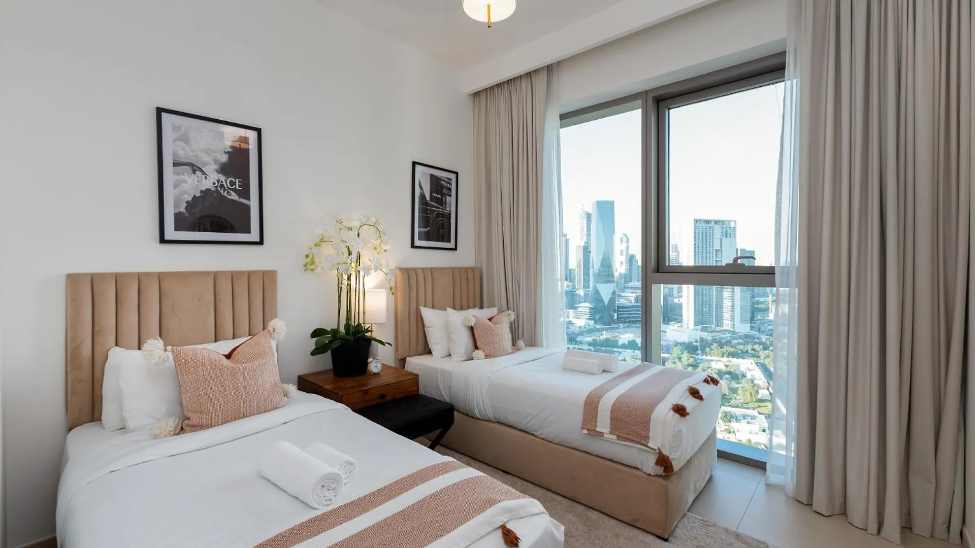 Downtown Views II City View, Downtown Dubai - Mint Stay 0*,  United Arab Emirates
